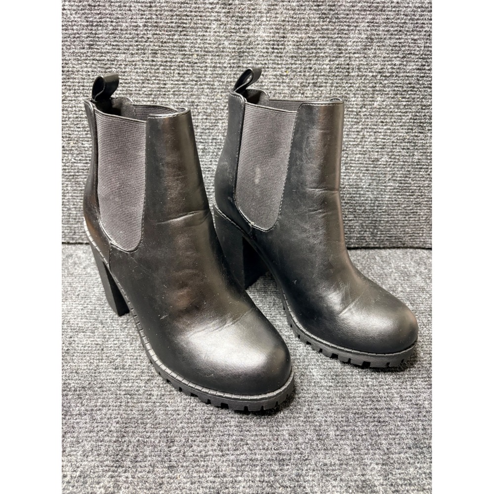 Soda Glove Black Faux Leather Block Heel Lug Sole Ankle Chelsea Boots Women 7.5M
